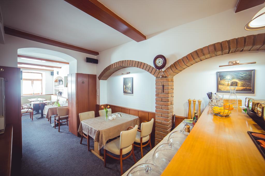 Penzion U Papousku Jindrichuv Hradec Luaran gambar